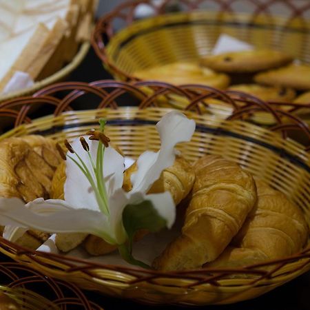 Parklane Hanoi Hotel Екстер'єр фото