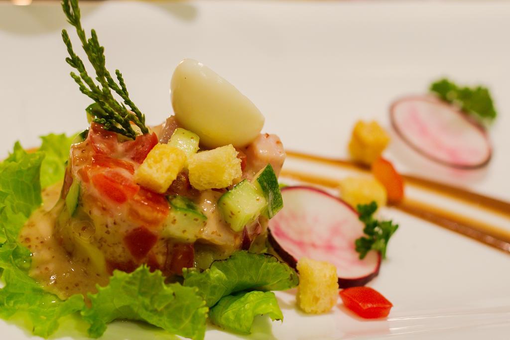 Parklane Hanoi Hotel Екстер'єр фото