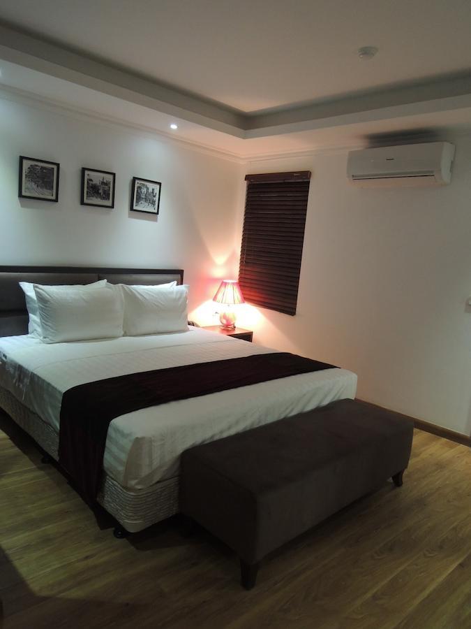 Parklane Hanoi Hotel Екстер'єр фото