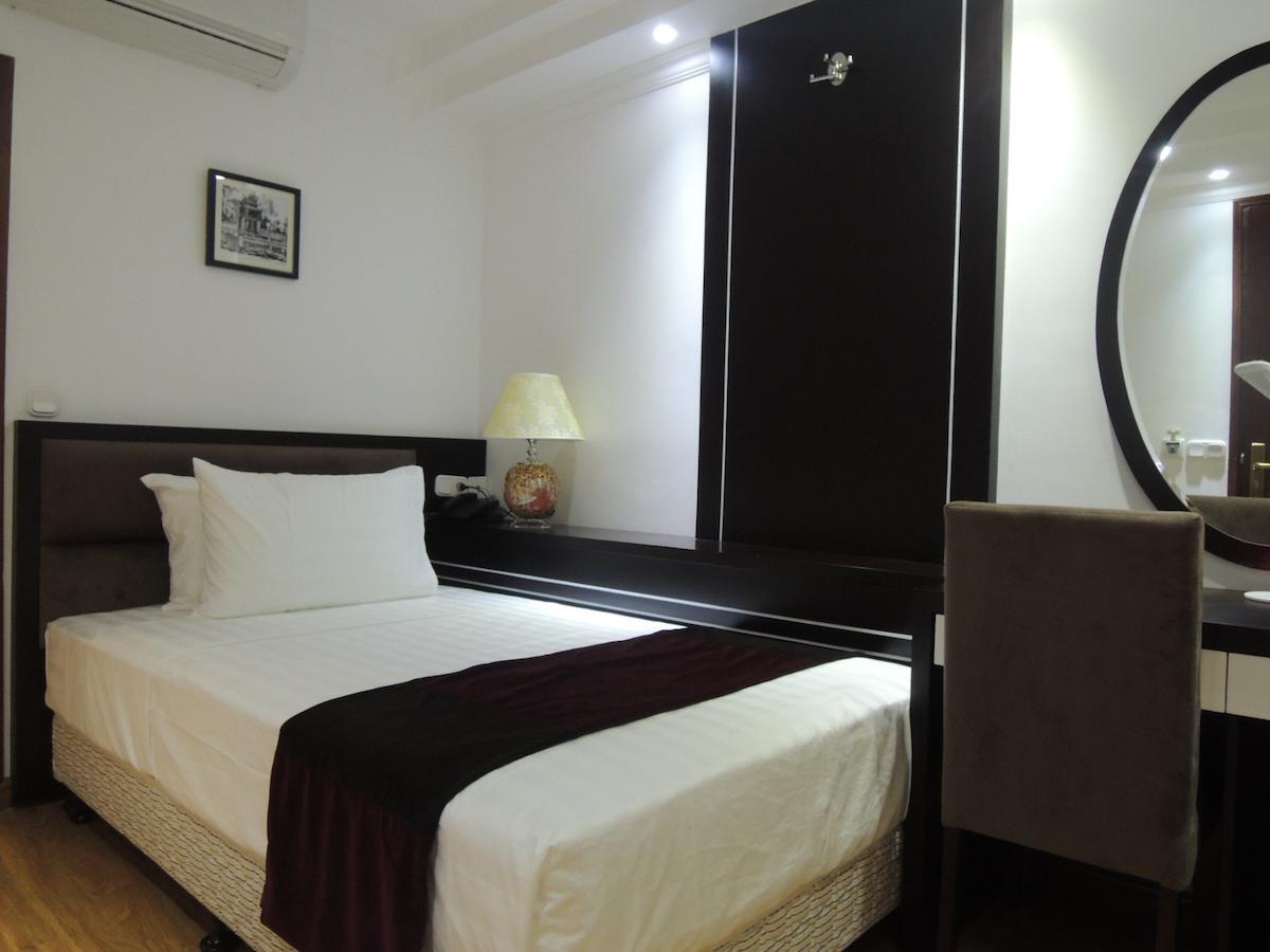 Parklane Hanoi Hotel Екстер'єр фото