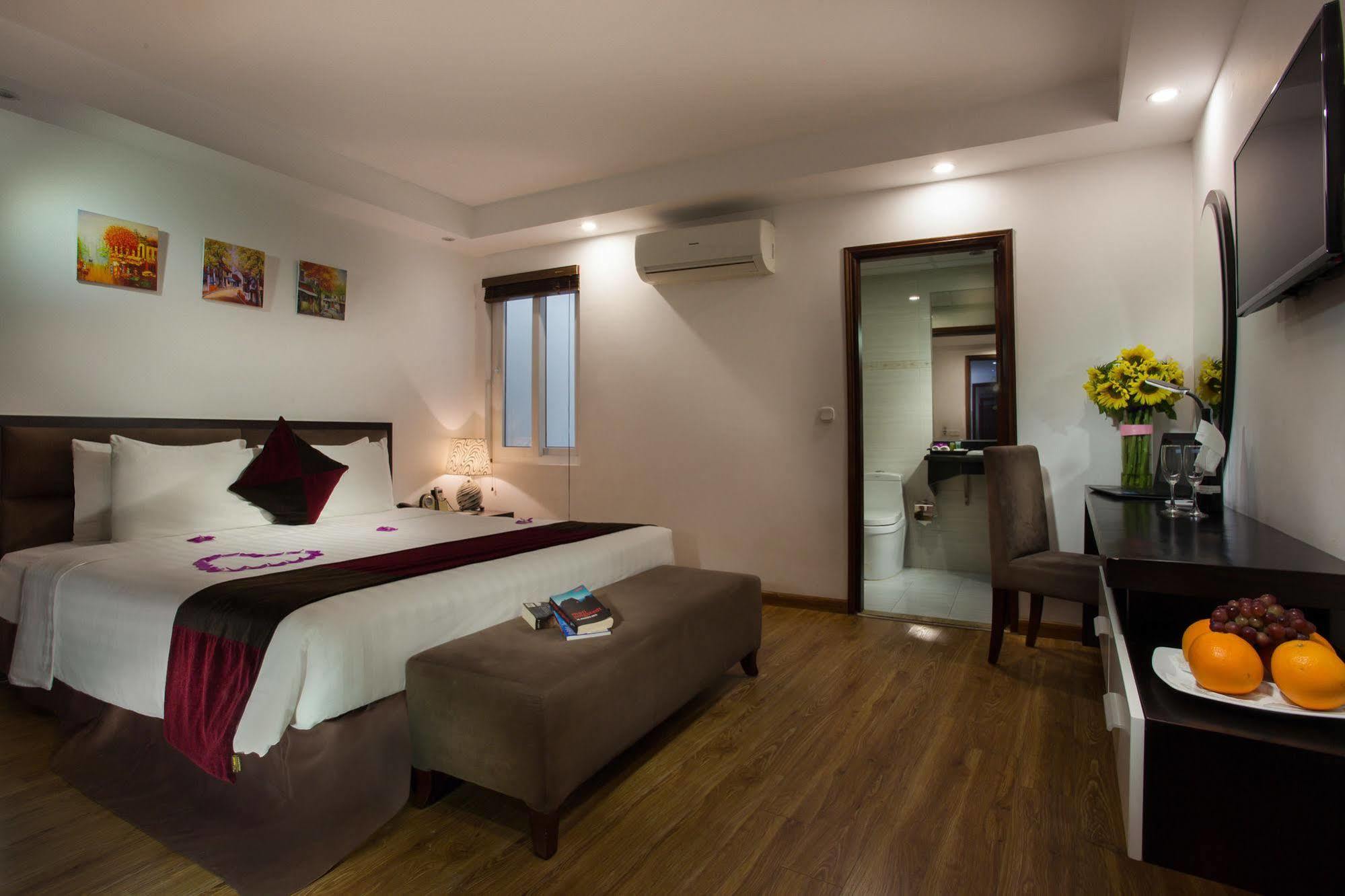 Parklane Hanoi Hotel Екстер'єр фото