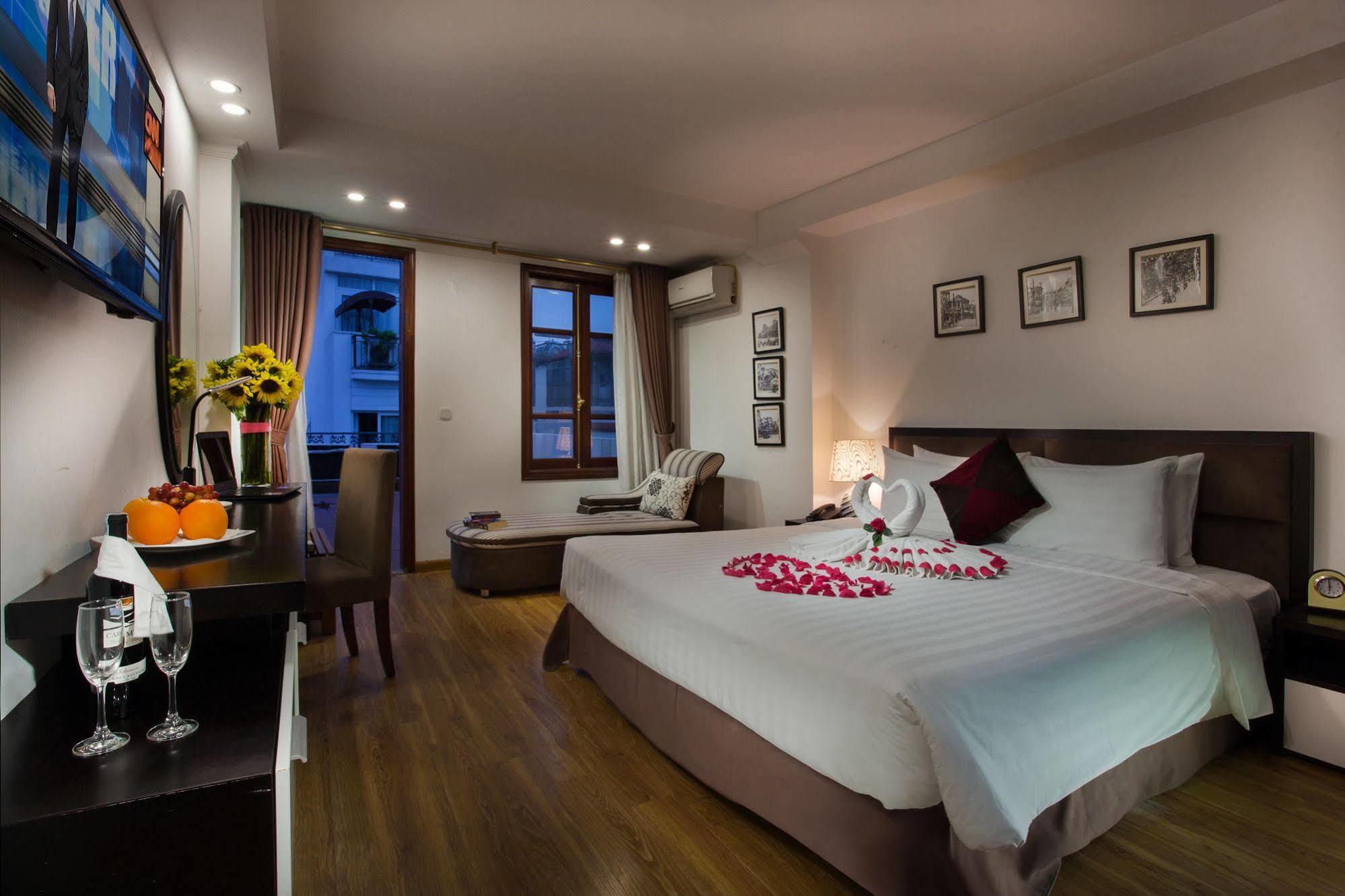 Parklane Hanoi Hotel Екстер'єр фото