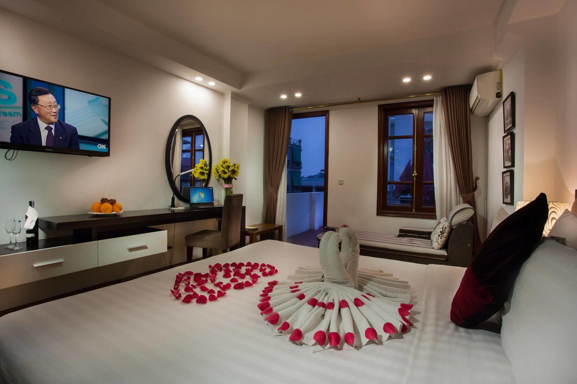 Parklane Hanoi Hotel Екстер'єр фото