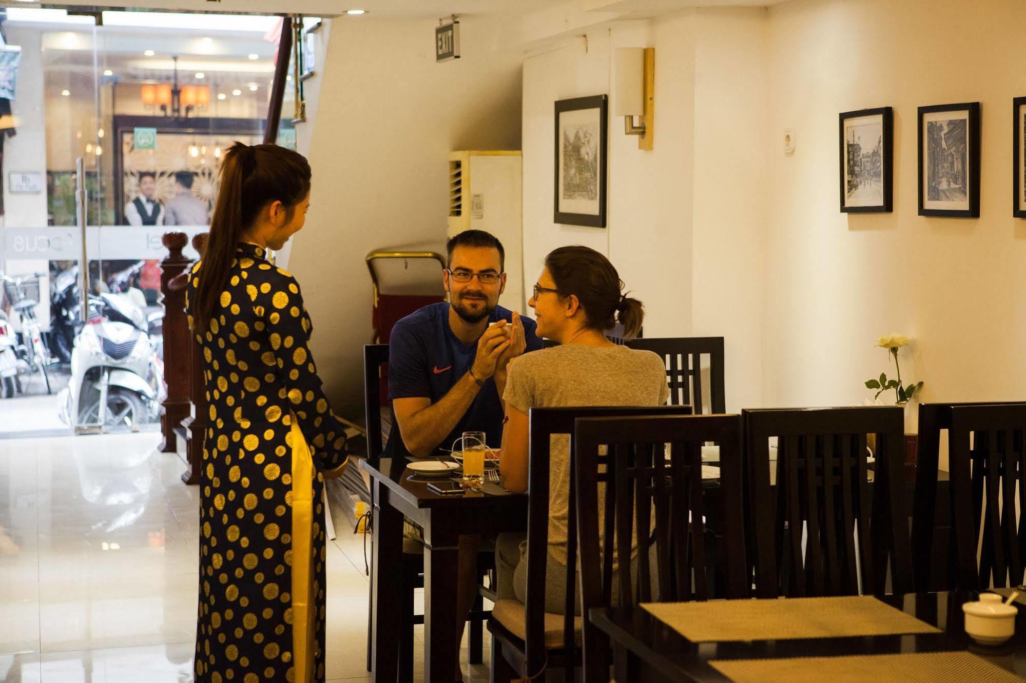 Parklane Hanoi Hotel Екстер'єр фото