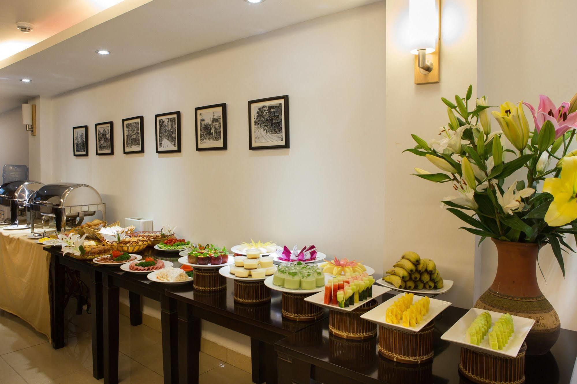 Parklane Hanoi Hotel Екстер'єр фото