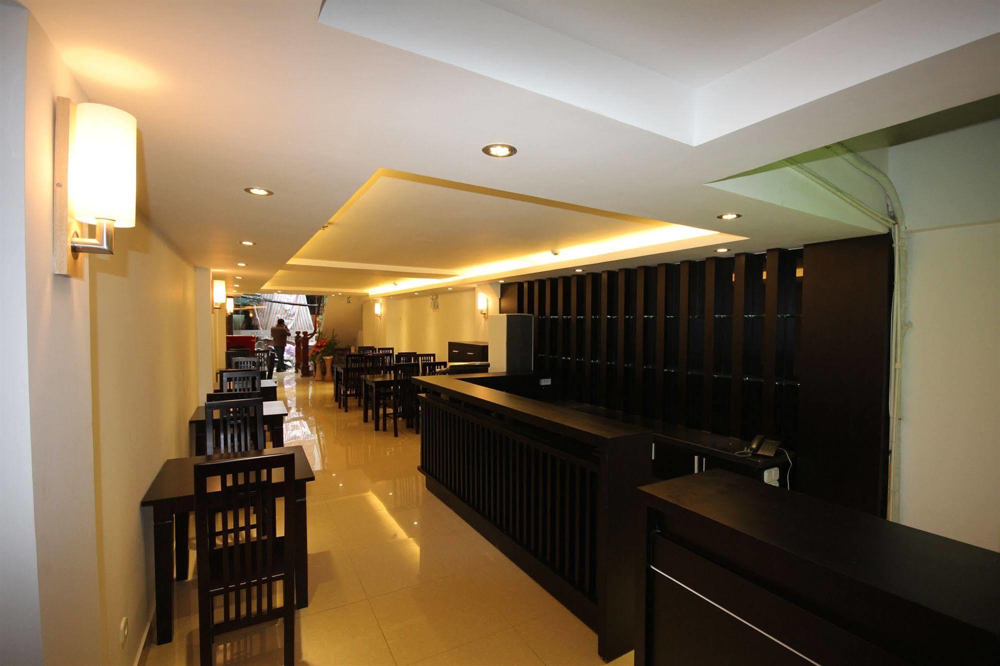 Parklane Hanoi Hotel Екстер'єр фото
