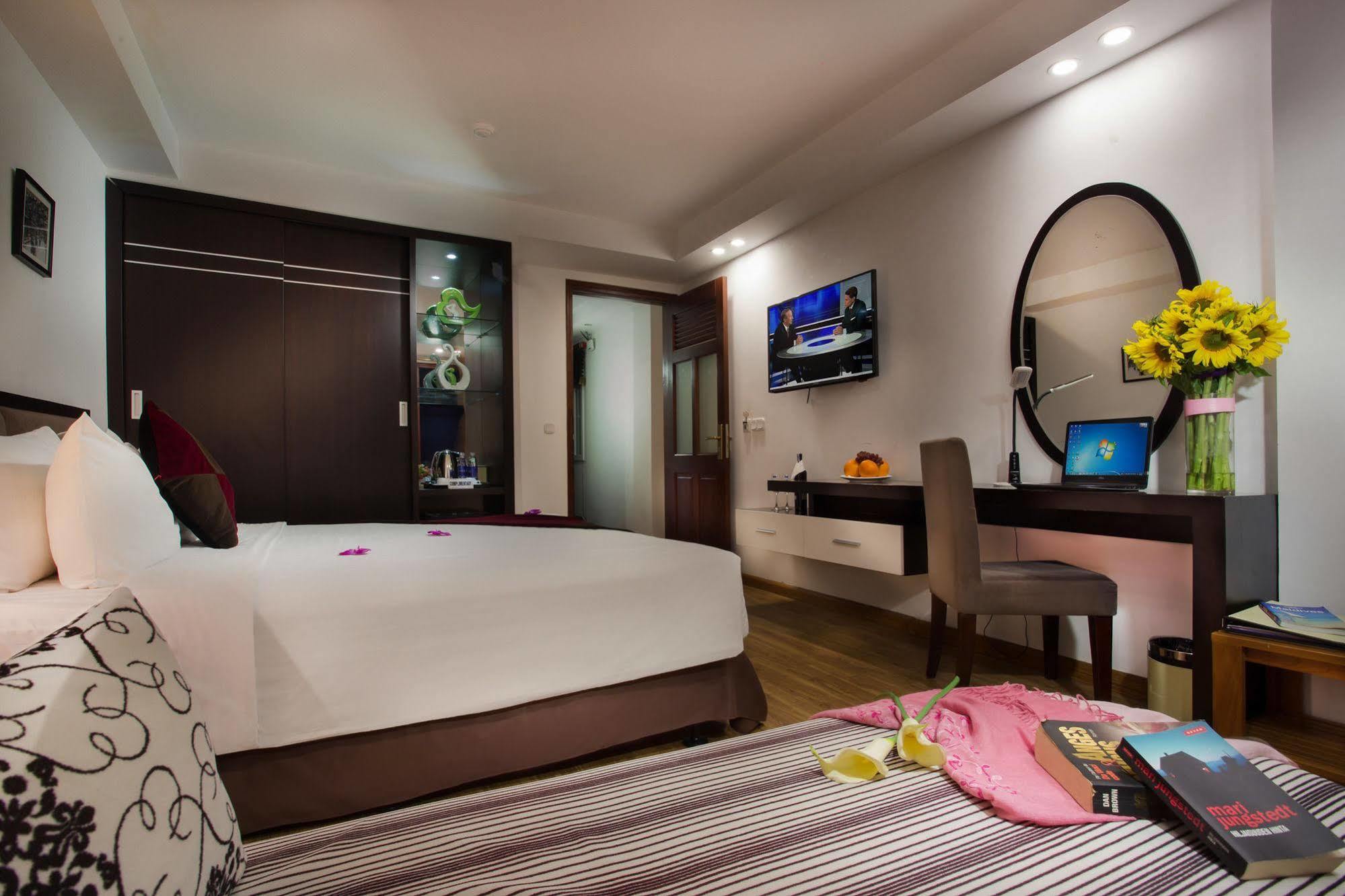 Parklane Hanoi Hotel Екстер'єр фото